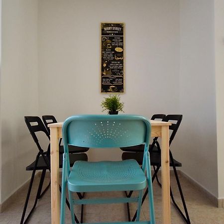 Budget Apartment By Hi5 - Akacfa 4 Будапеща Екстериор снимка