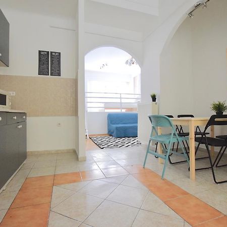 Budget Apartment By Hi5 - Akacfa 4 Будапеща Екстериор снимка