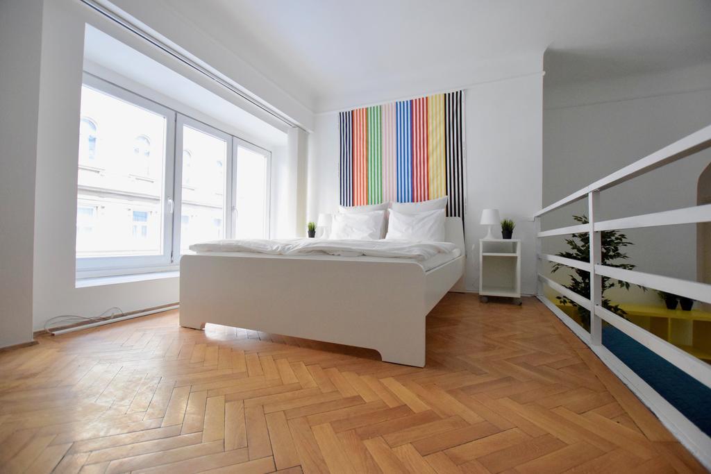 Budget Apartment By Hi5 - Akacfa 4 Будапеща Екстериор снимка