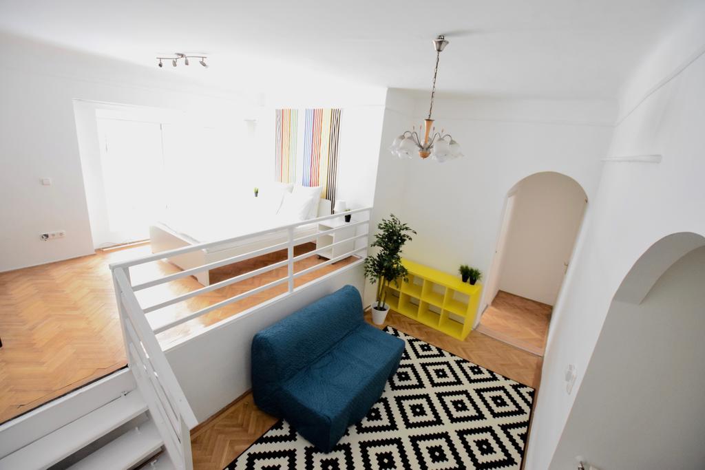 Budget Apartment By Hi5 - Akacfa 4 Будапеща Екстериор снимка